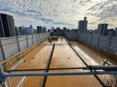 11月11日　亀Gマンション　5階スラブ型枠施工完了