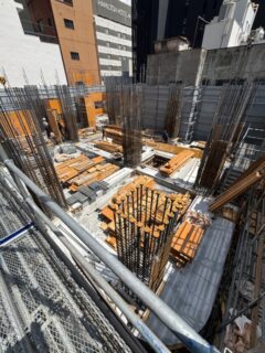 7月11日　Sビル　3階柱・カベ型枠建込
